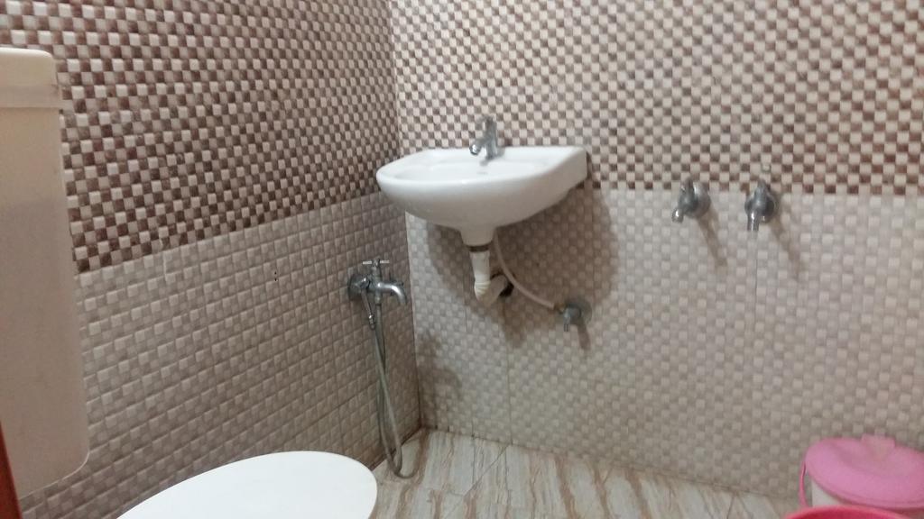 Niya Nest Homestay Kochi Luaran gambar
